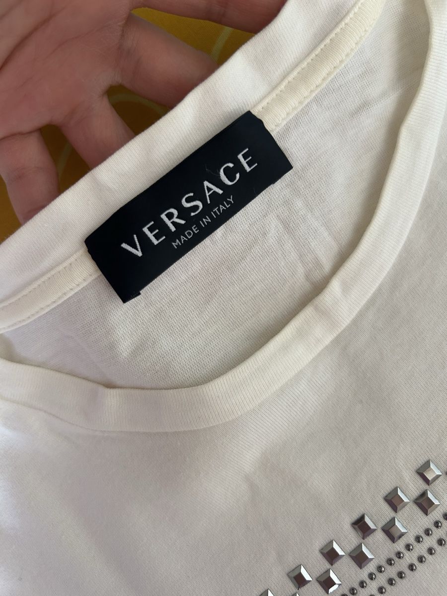 Versace Top: Versace Cotton T-Shirt – Usato da St.Josefen venduto da lop_lh8d 3