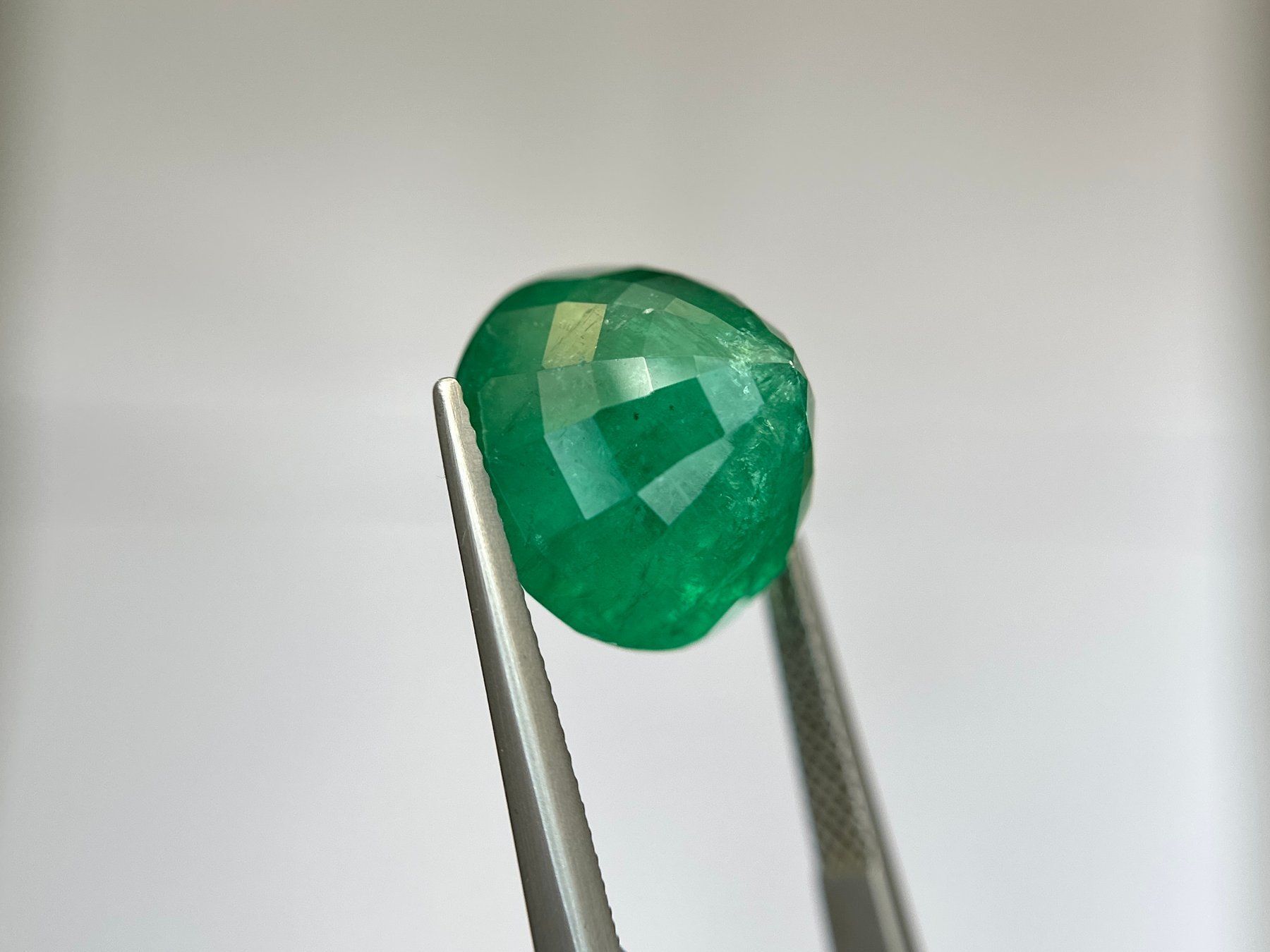 Pietre preziose: Natural Important Emerald Smaragd Gemstone 18.87ct Certified – Usato da Winterthur venduto da Tafr 7