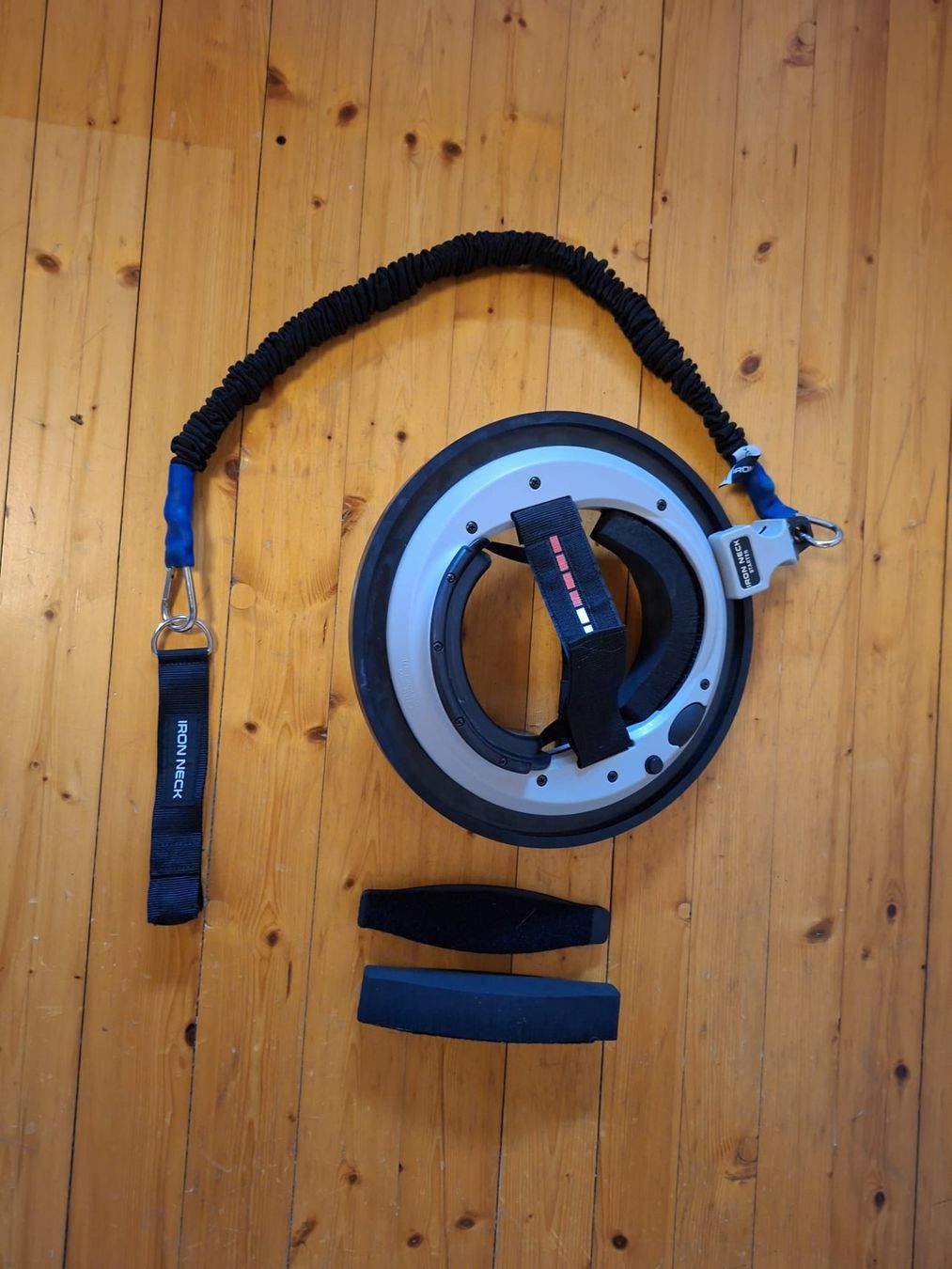 Hometrainer: Iron Neck Starter Nackentrainer – Gebraucht aus Winterthur von l.nilles