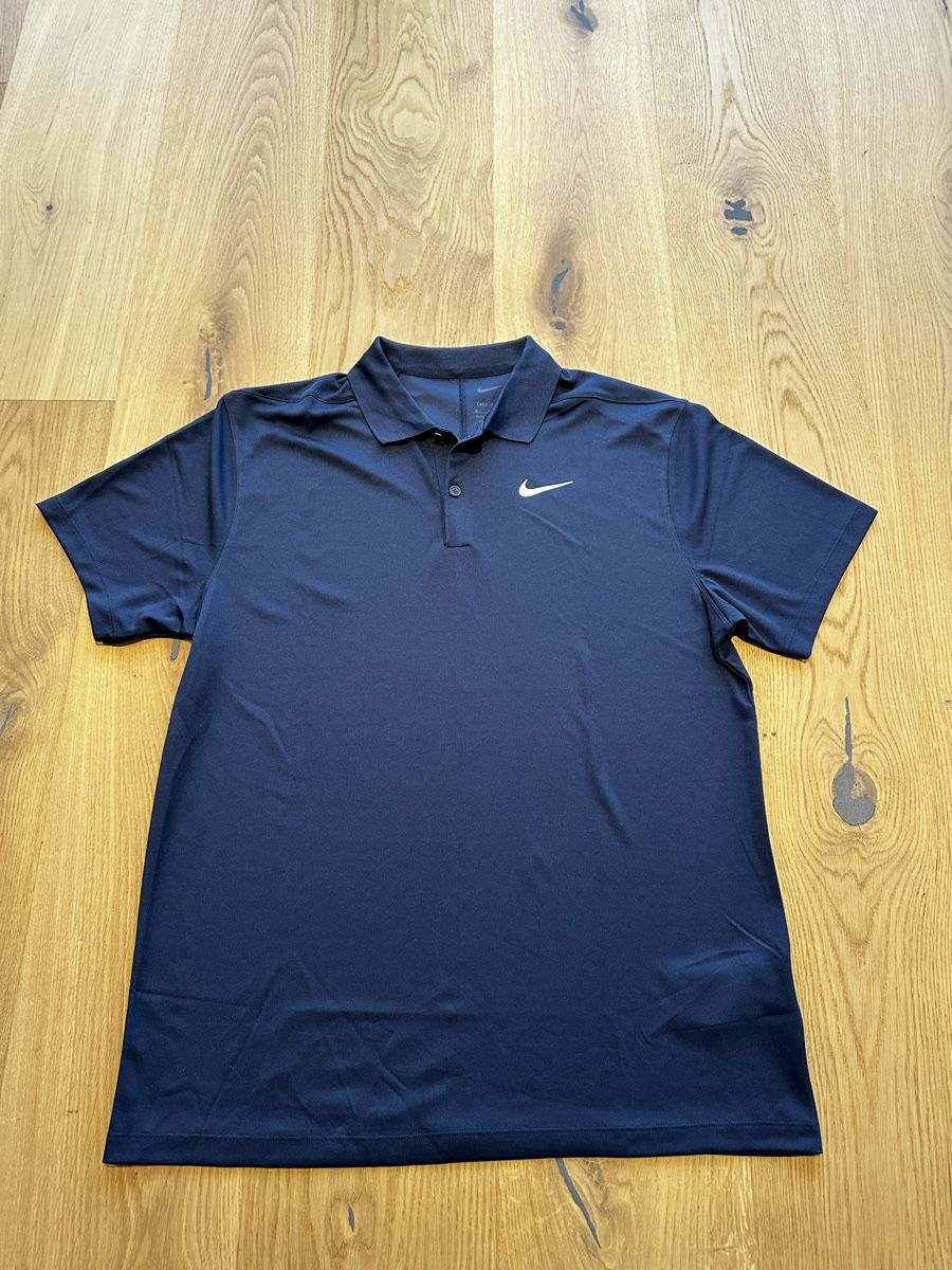 Nike Polo-Shirts: Nike Golf Polo, Grösse M – Gebraucht aus Wünnewil von rog_8dx7
