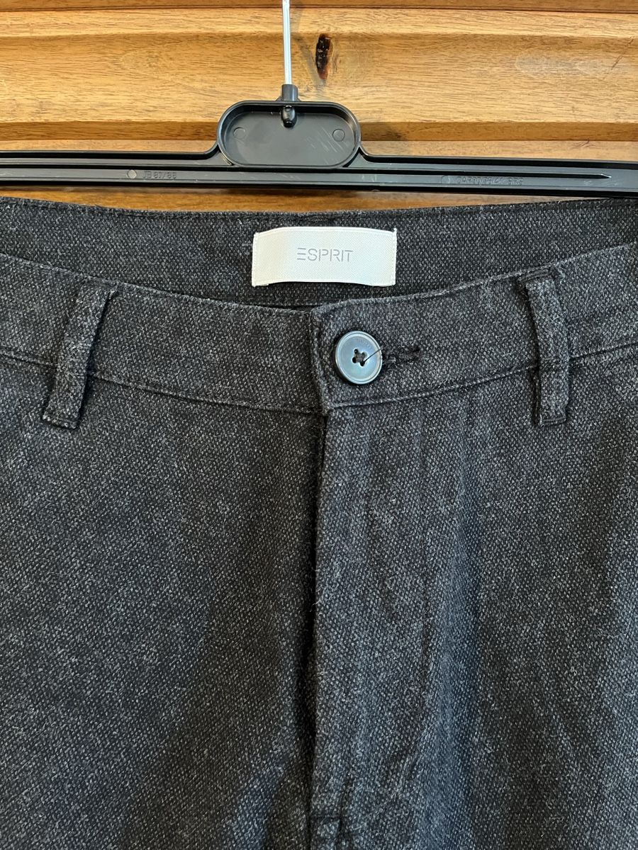 Esprit Hosen: Chino, dunkelgrau, Gr. 31/32 (slim), Esprit – Gebraucht aus St. Gallen von Gloom22