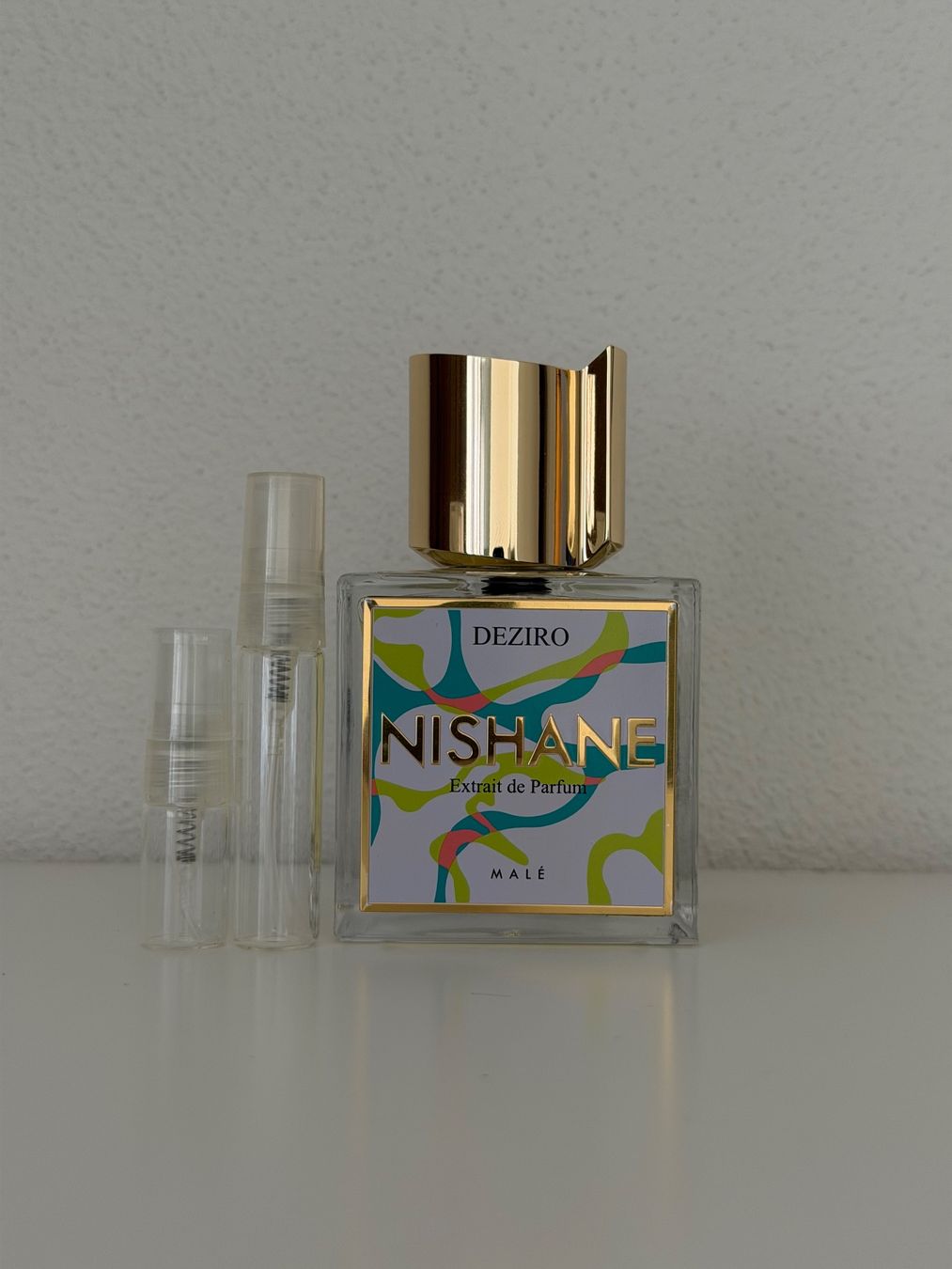 Nishane Profumi & Eau de Toilette: NISHANE DEZIRO - Extrait de Parfum | 2ml / 5ml Abfüllung – Nuovo (secondo la descrizione) da Winterthur venduto da try_b4_u_buy_8400
