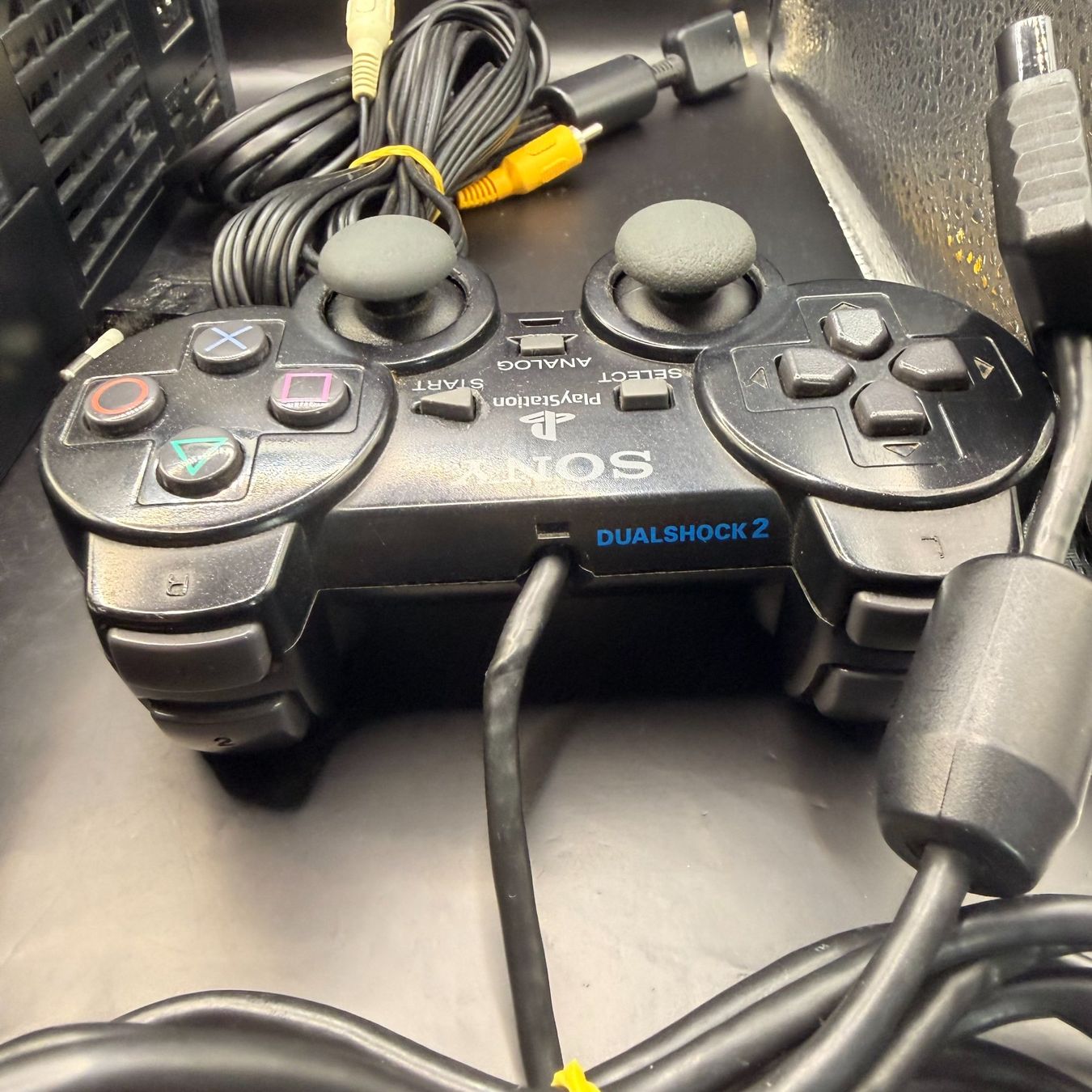 Sony Console: Sony PlayStation 2 Fat Konsole schwarz – Usato da Düdingen venduto da Nerdworld 2