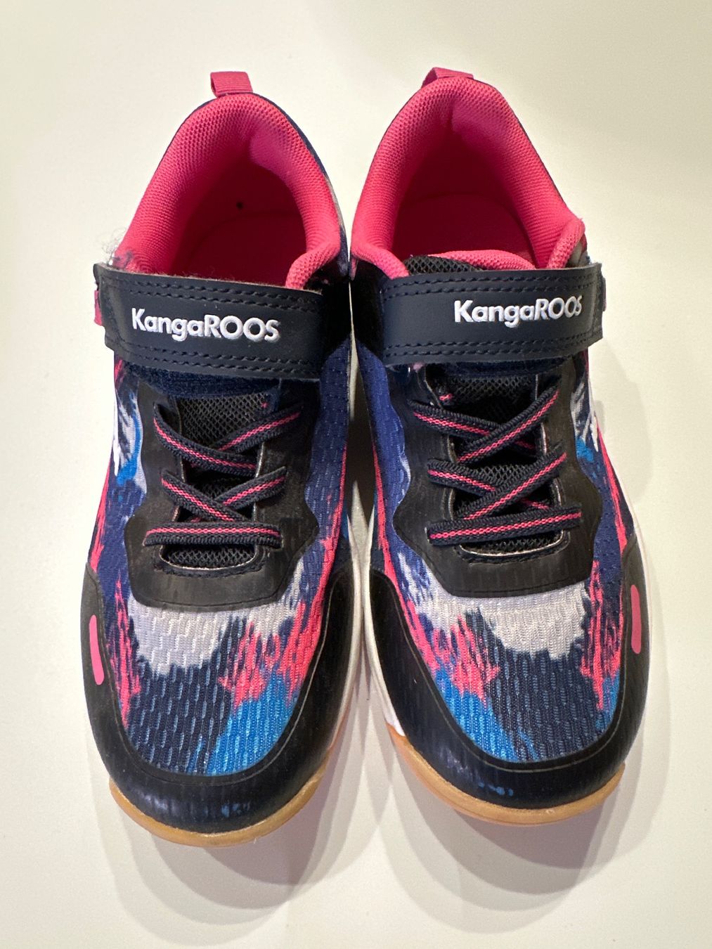 Scarpe per ragazze: Hallen Sportschuhe Kinder – Nuovo (secondo la descrizione) da Rorbas venduto da JojoJordanJJ