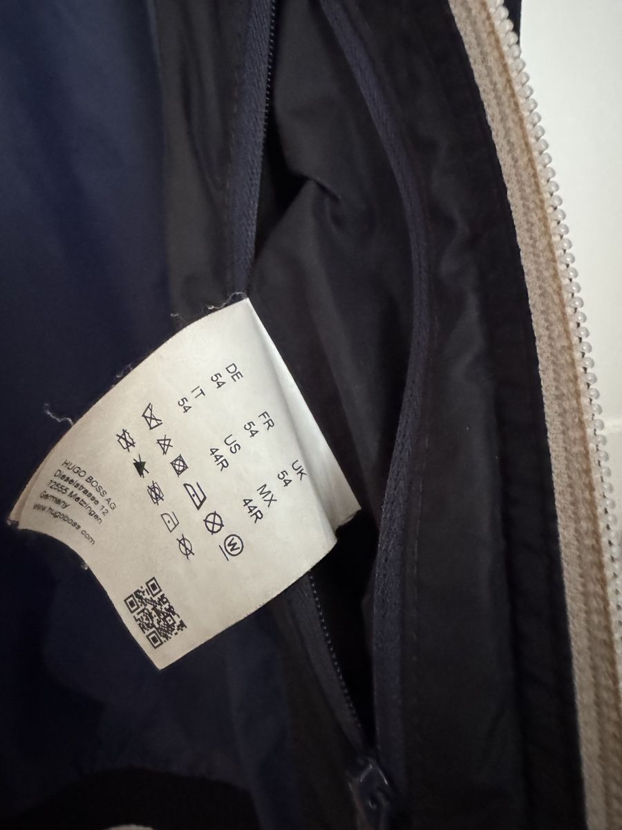 Hugo Boss Gilet & Giacche: Hugo Boss Weste, Grösse 54, dunkelblau – Usato da Basel venduto da oks_7kxy 5