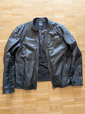Schwarze Lederjacke Gipsy