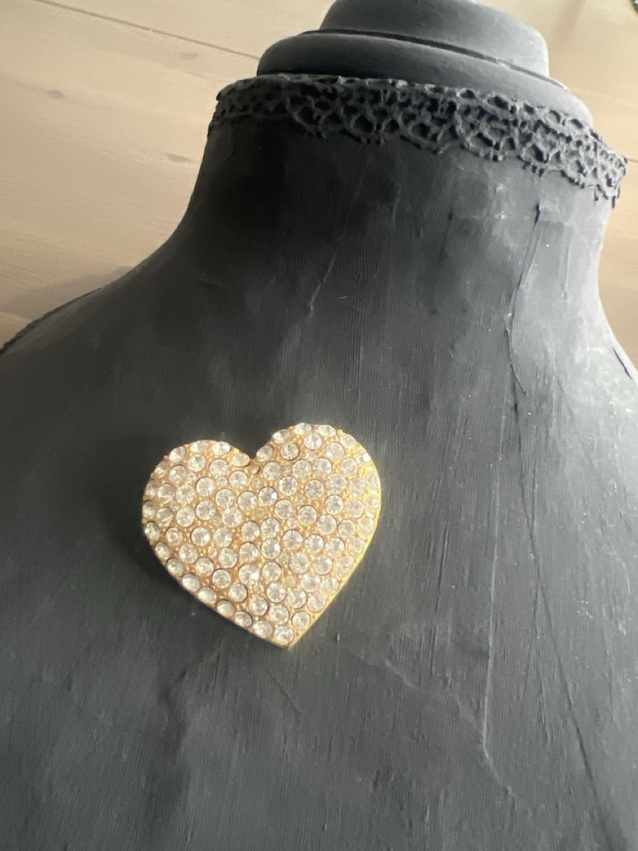Spille & Fermagli: Schöne funkelnde Herz Brosche. – Usato da Seon venduto da Sunny-Schmuck78