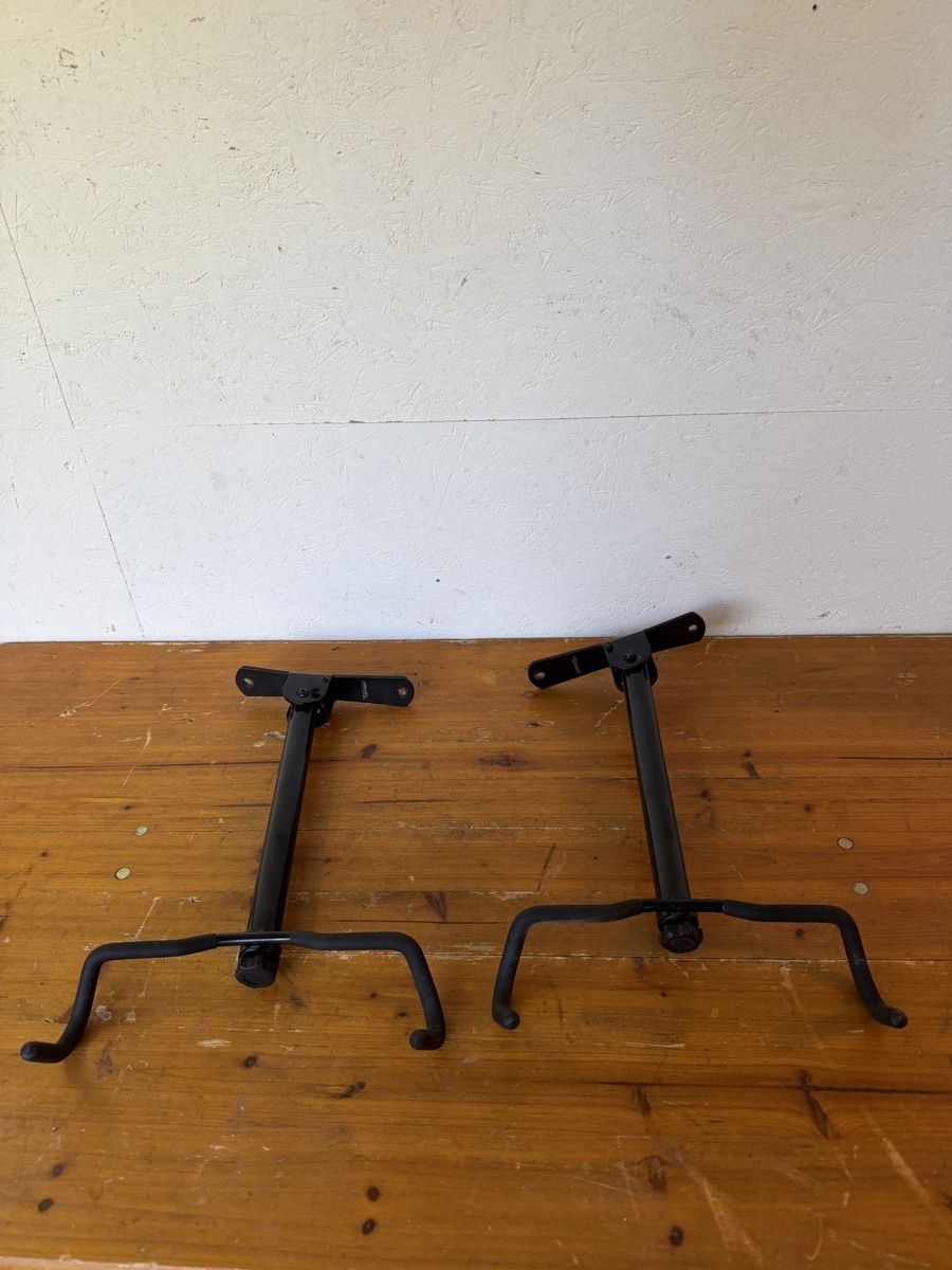 Supporti per biciclette: Fahrrad-Wandhalter – Usato da Gurmels venduto da SwissShop21