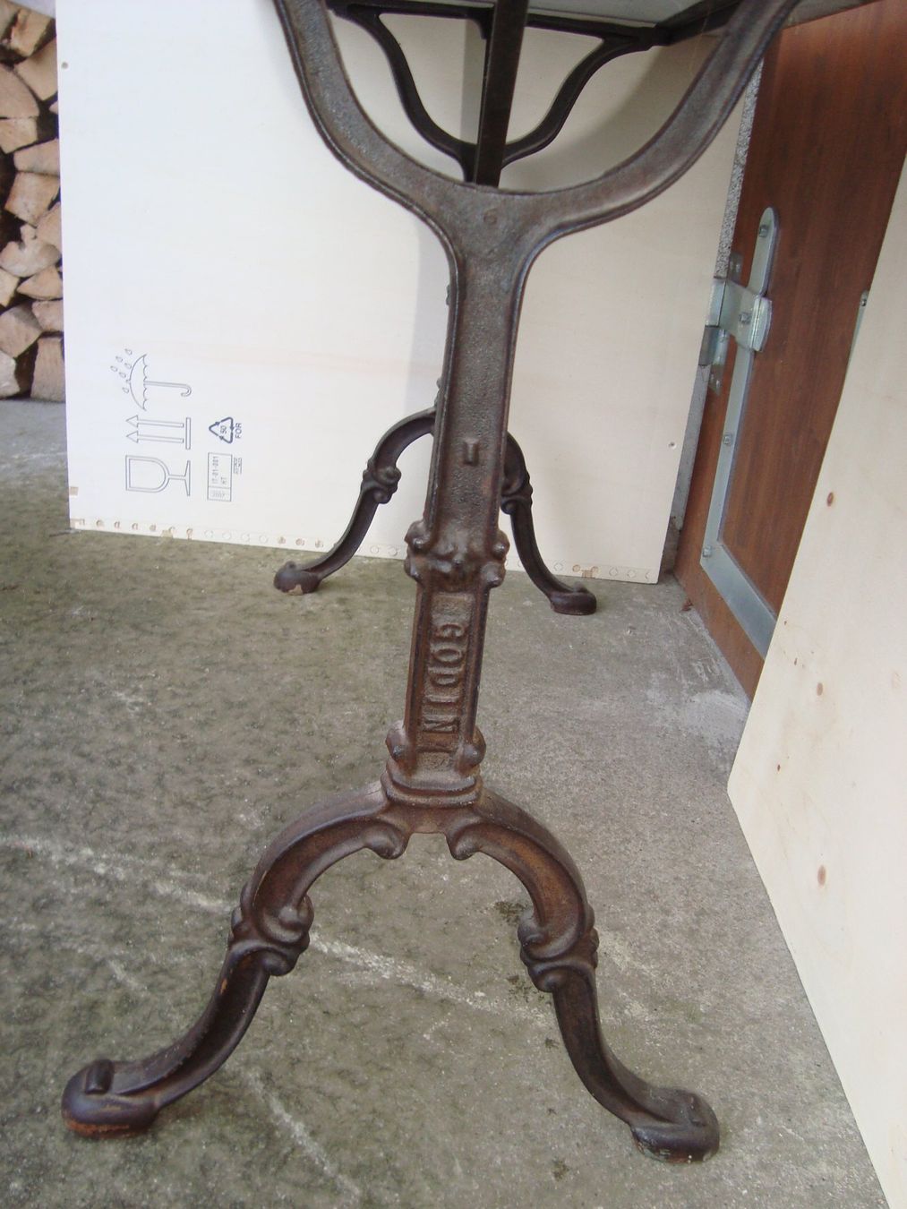 Tables: Marmortisch – D'occasion à Walzenhausen par Totenkopf0 2