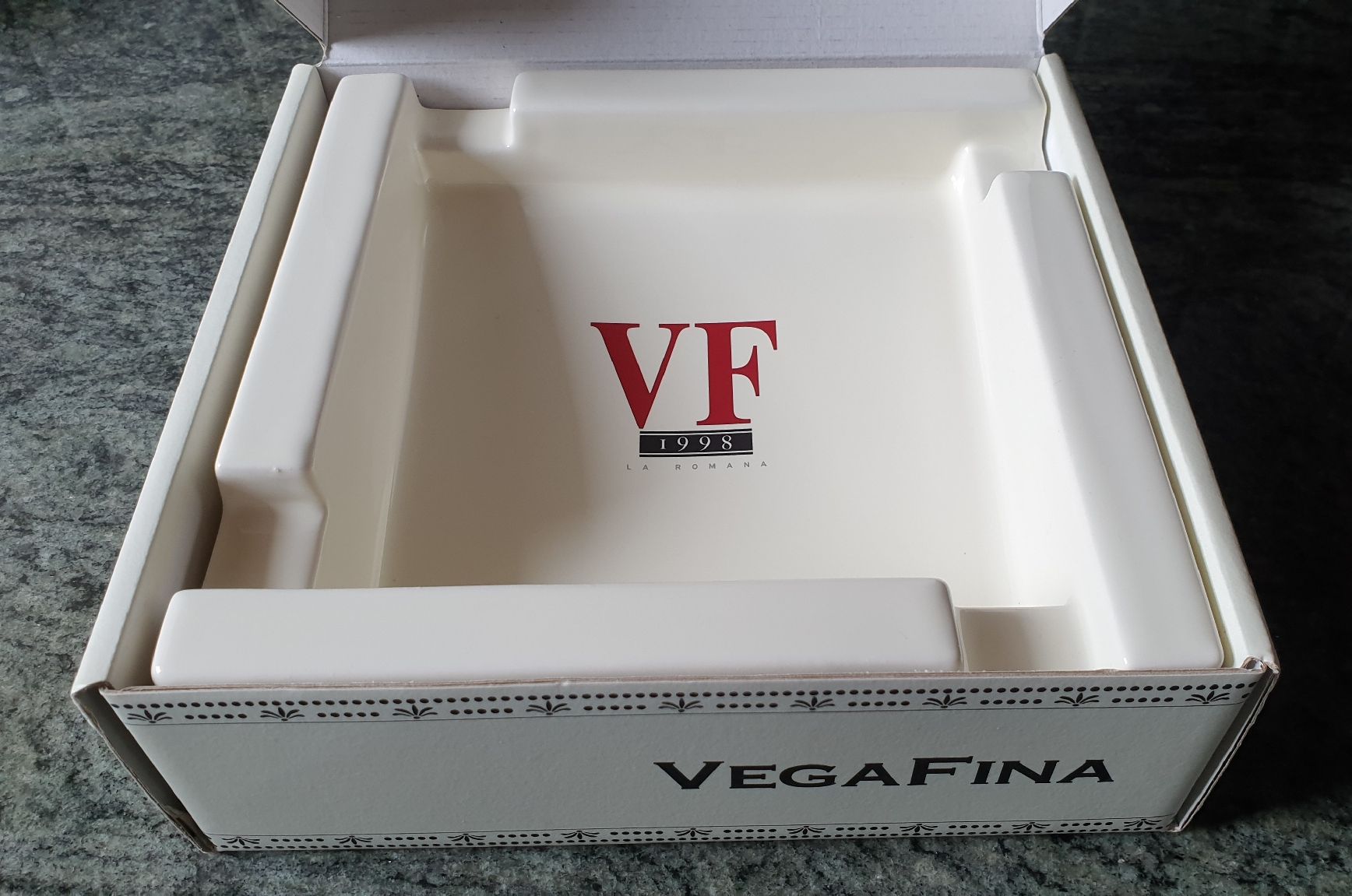 Aschenbecher: ZIGARREN ASCHENBECHER VEGA FINA – Neu und originalverpackt aus Wengi b. Büren von Ot1000 2