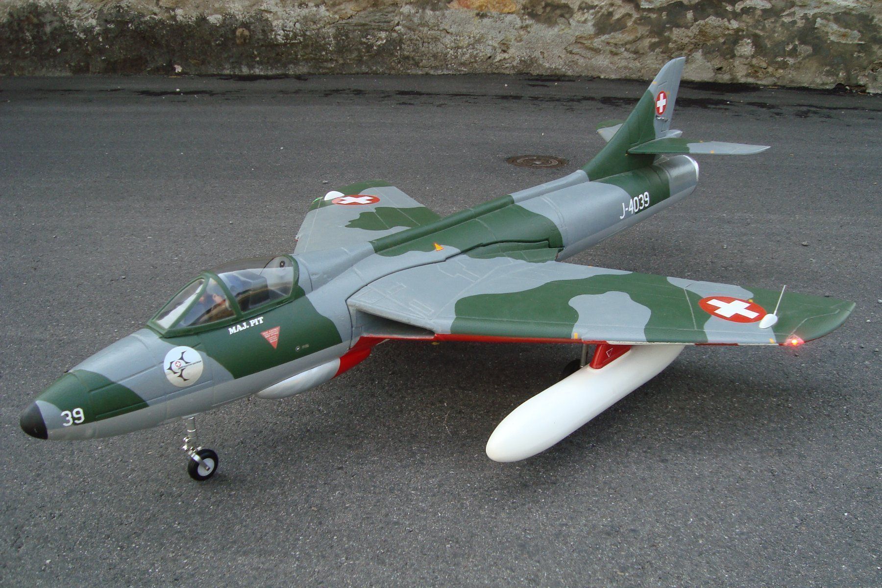 Modellismo RC: Hawker Hunter MK 58 – Nuovo (secondo la descrizione) da Rubigen venduto da remarub 3