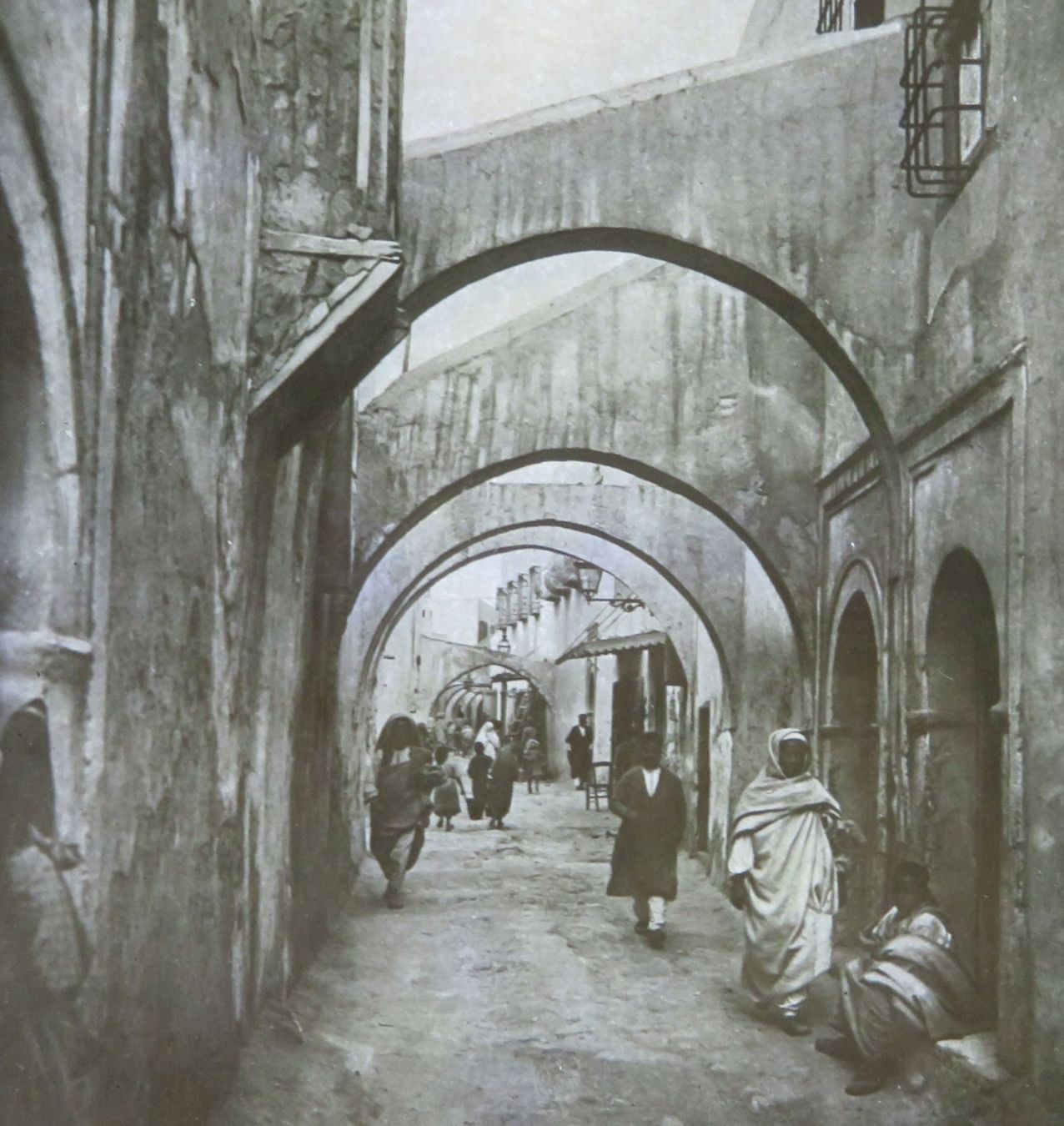 Foto & Immagini: Glasdia Libyen: Tripolis - orientalisches Strassenbild, 1925 – Usato da Oberriet SG venduto da ganesh435 1