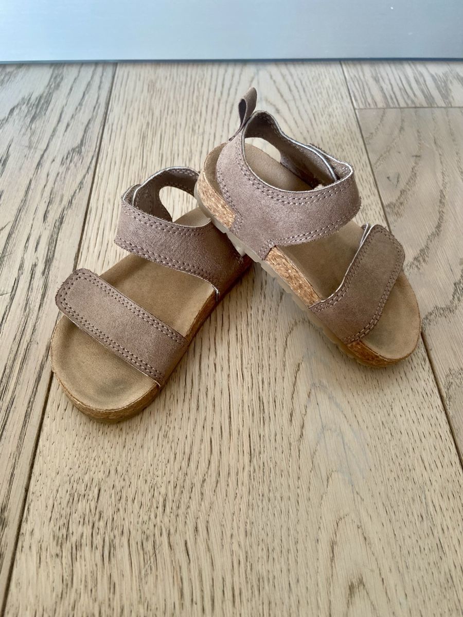 H&M Scarpe per ragazzi: Kinder sandalen 20-21 – Usato da Arbedo venduto da gregmccooper