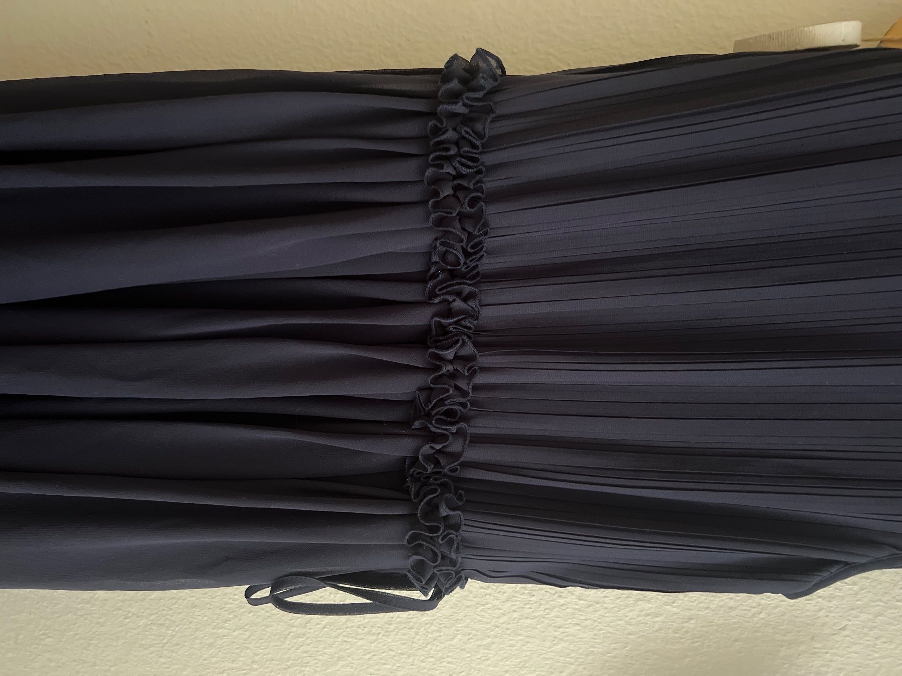 H&M Vestiti: dunkelblaues Brautjungferkleid – Usato da Bern venduto da nicole.ruprecht 1