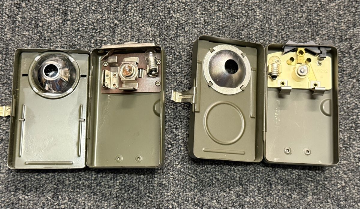 Schweizer Armee Lampen: Schweizer Armee  - 2 Taschenlampen  – Gebraucht aus Zürich von daki81 2