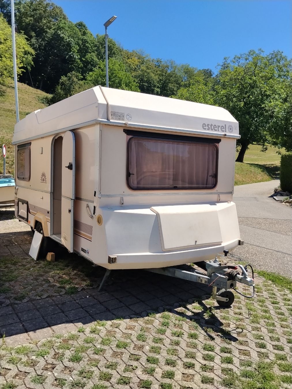Esterel Veicoli da campeggio: Klappwohnwagen Esterel T39 – Usato da Muhen venduto da ald_r2bk 1