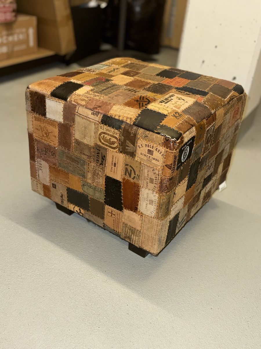 Sgabelli: Leder-Patch Hocker / Sitzhocker, Vintage Look – Usato da Flawil venduto da prodigio