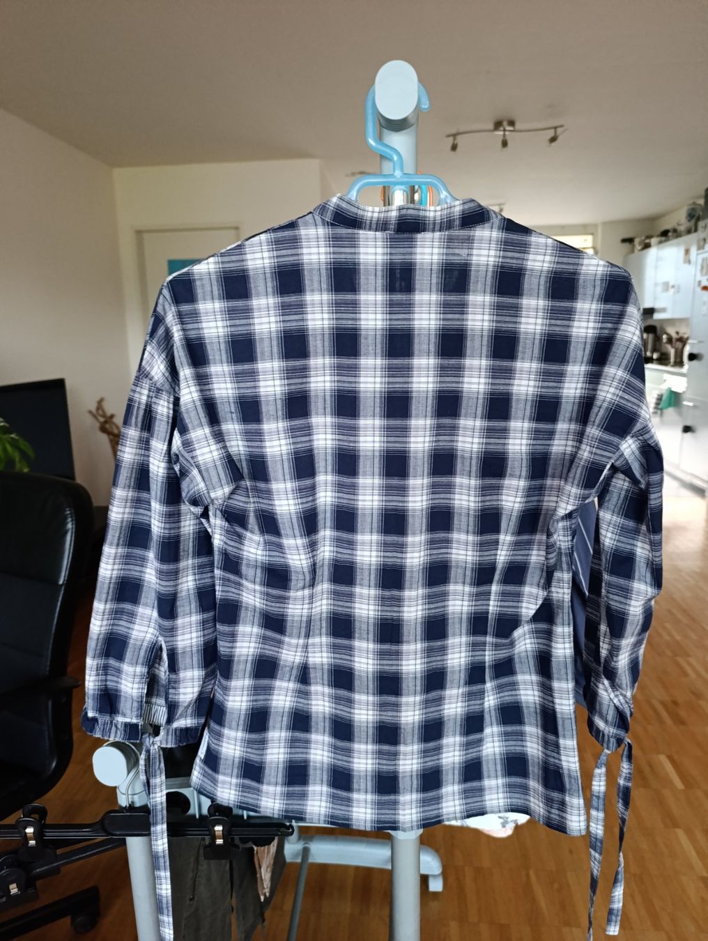 Armani Blusen: Armani Jeans Damen Bluse blau, Gr 38 – Neu (gemäss Beschreibung) aus Zürich von VorlonShadow 1