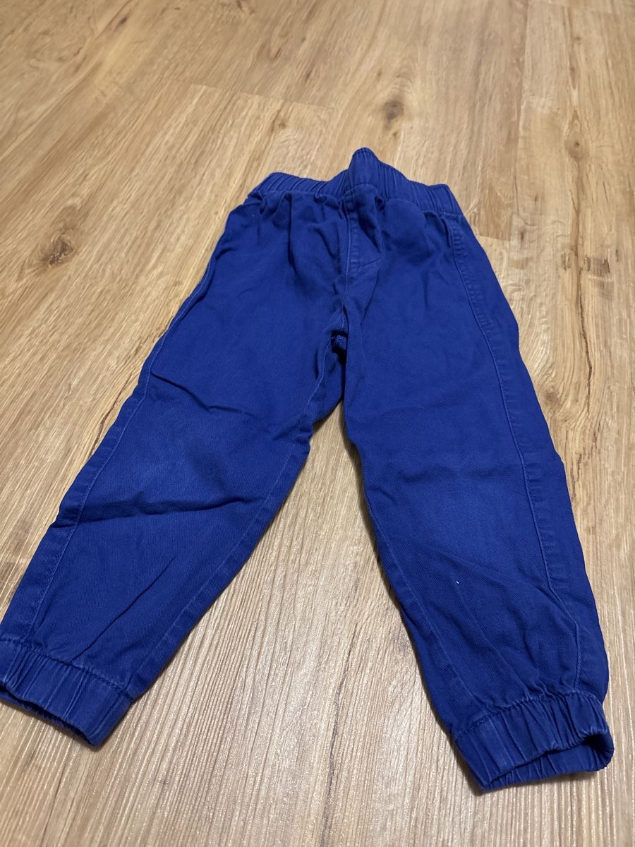Lotti & Set di vestiti: 3 Hosen Junge 92/98 – Usato da Chur venduto da copino 2