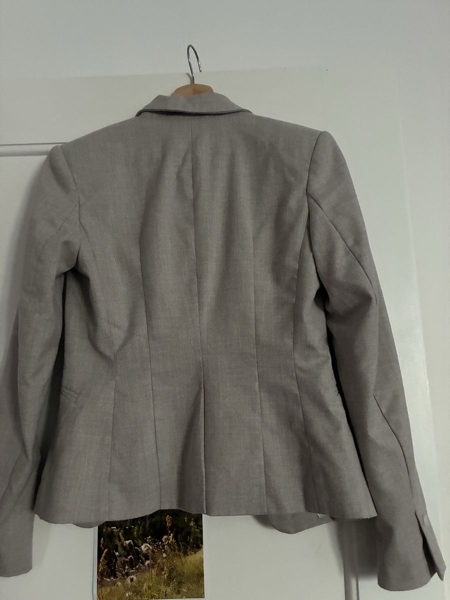 H&M Completi & Tailleur: Blazer – Usato da Locarno venduto da lar_p6yw 1
