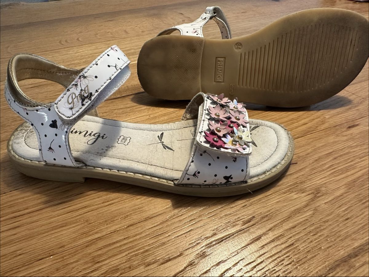 Primigi Scarpe per ragazze: Sandalen Primigi 34 – Usato da Wettingen venduto da Sternetaenzerin