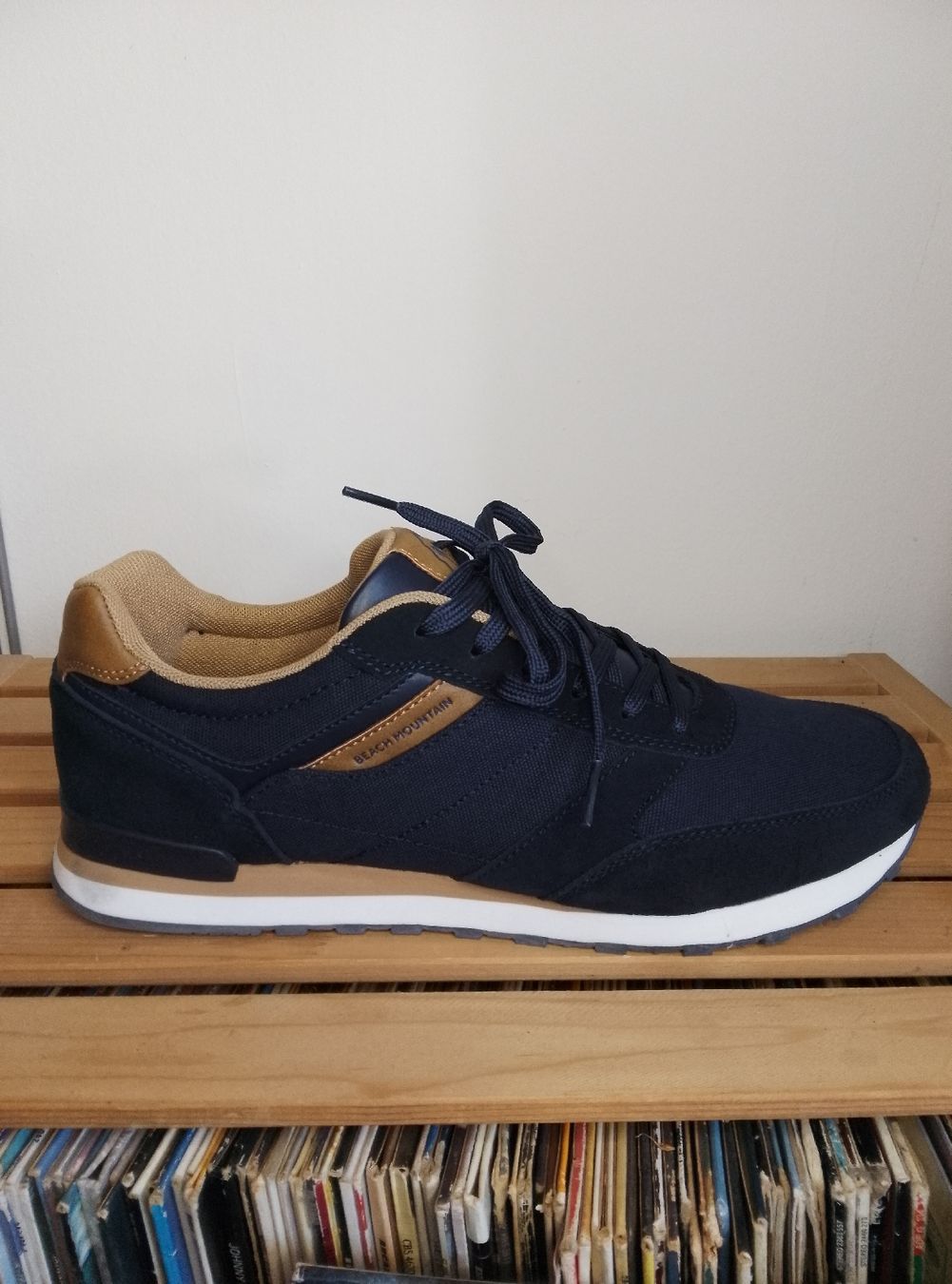 Scarpe da uomo: Beach Mountain Sneaker, Size 45 – Nuovo (secondo la descrizione) da Glarus venduto da PICKER-GENIUS 2