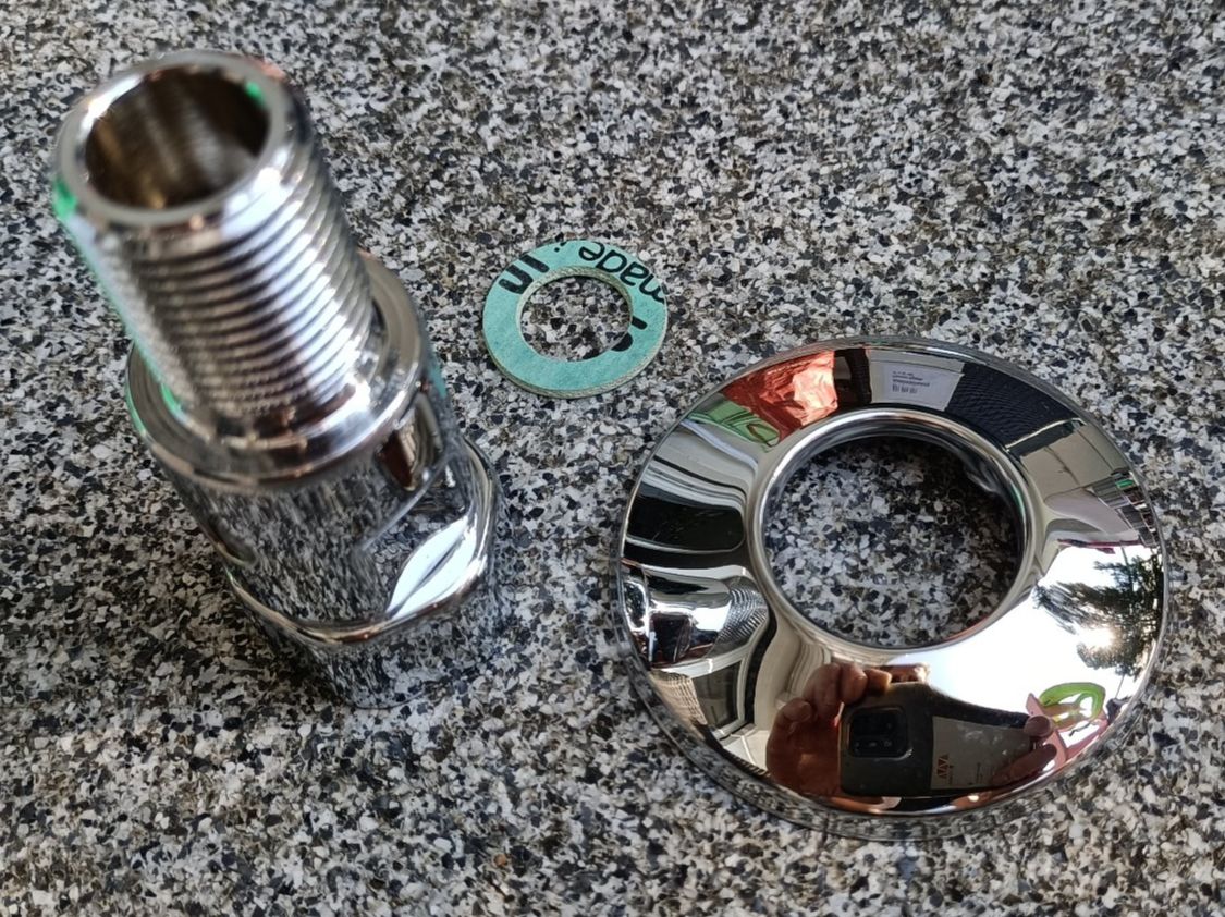 Rubinetteria: Abstellverschraubung 1/2" auf 3/4" – Nuovo (secondo la descrizione) da Rudolfstetten venduto da Ivost
