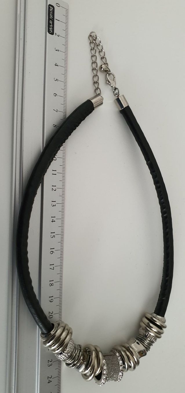 Catenine: Halskette mit Strass, ca. 21cm lang – Usato da Jona venduto da VivianPatrick 5
