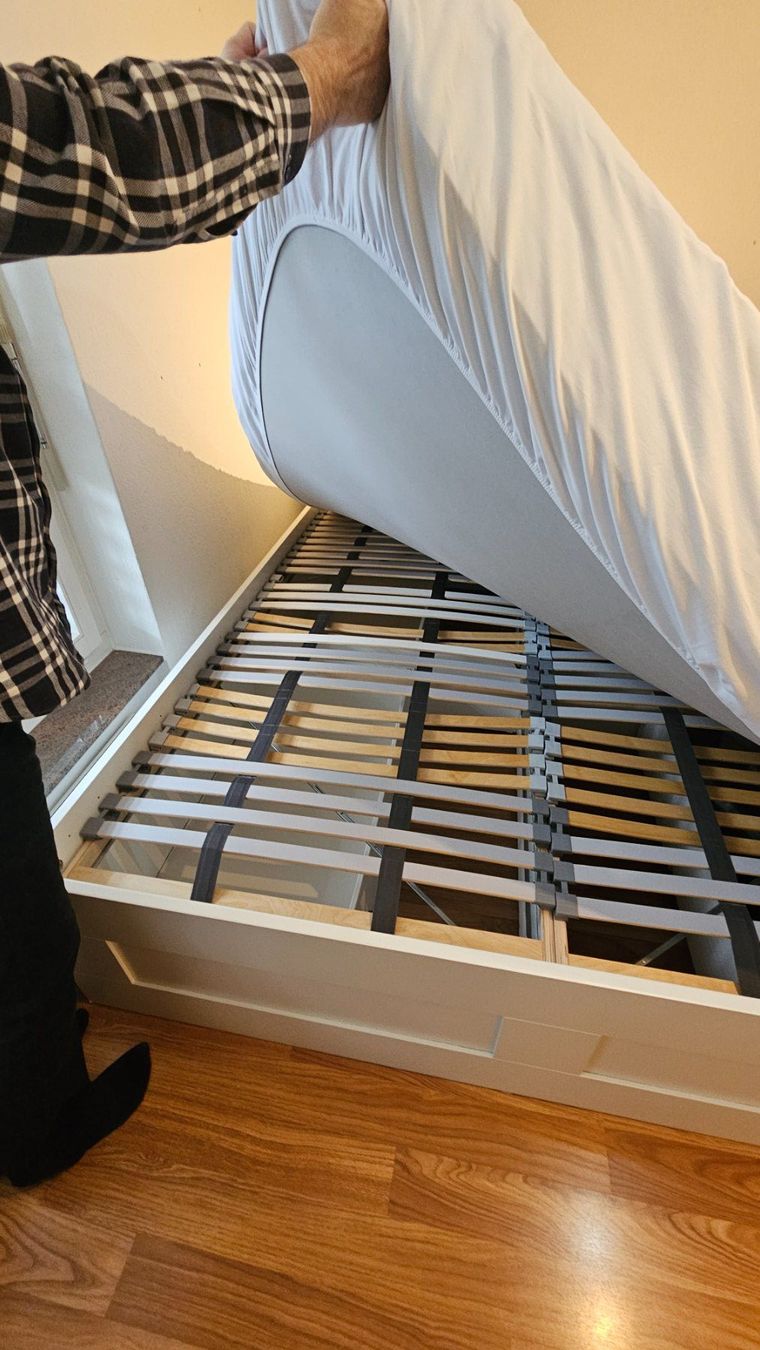 Ikea Betten: Ikea Brimnes Kingsize Bett – Gebraucht aus Küssnacht am Rigi von delanyc 8