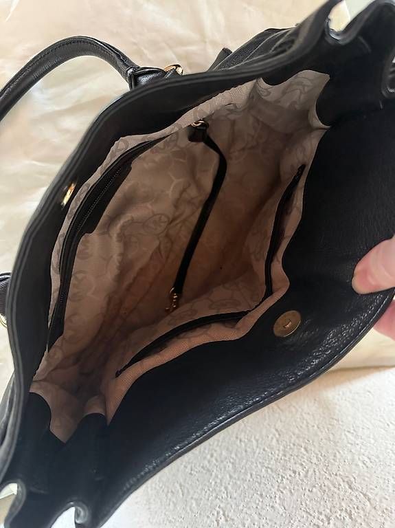Borse da donna: Original Michael Kors Ledertasche – Usato da Wahlen b. Laufen venduto da mic_vn7n 2