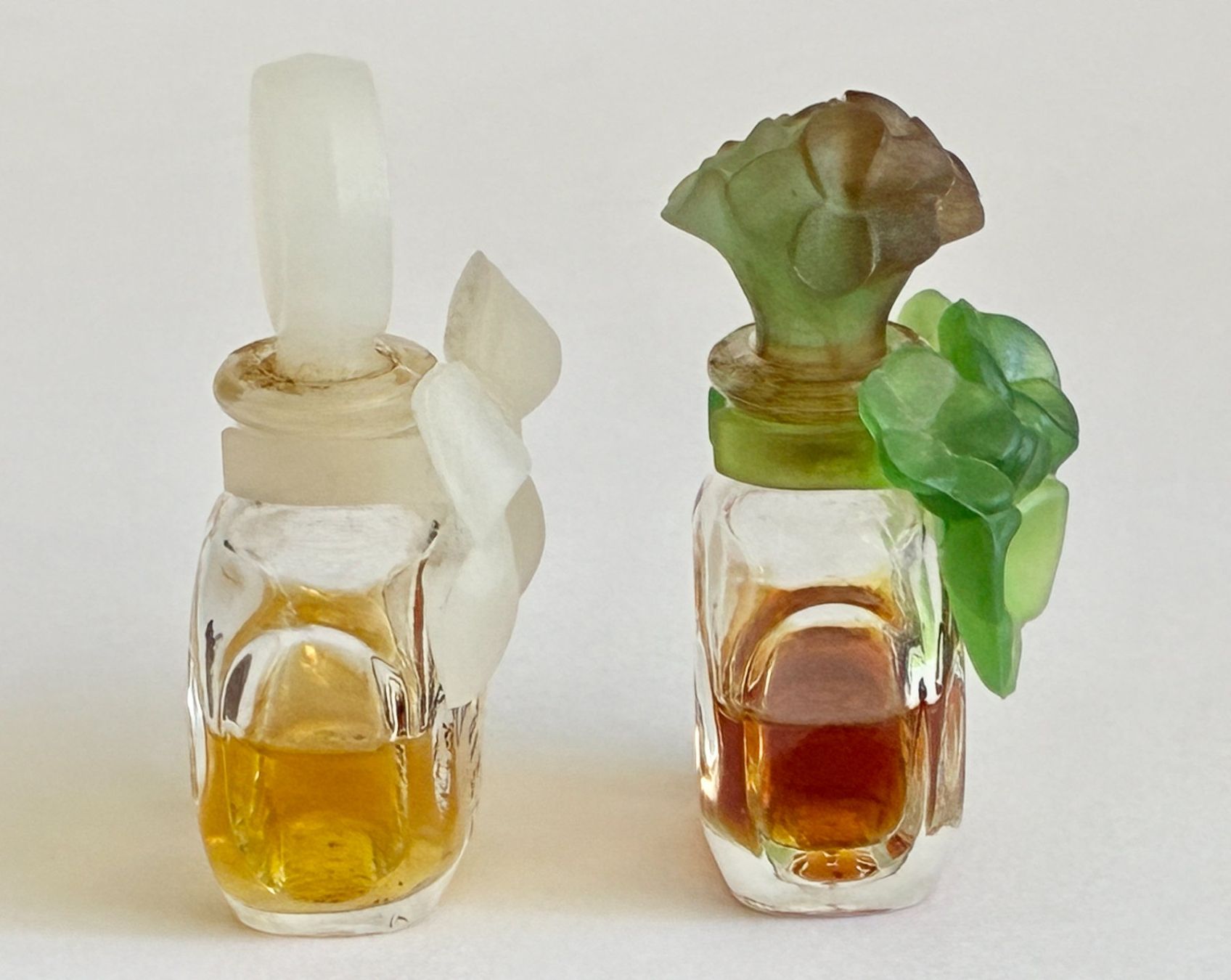 Profumi & Eau de Toilette: 2 Vintage Miniatur Parfumflacons GRÈS Cabochard und Cabotine – Usato da Kloten venduto da Nephty 2