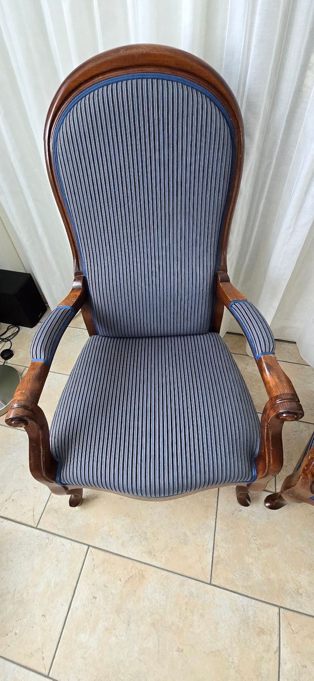 Chaises: Antike Stühle – D'occasion à Matten b.Interlaken par Gelbli 1