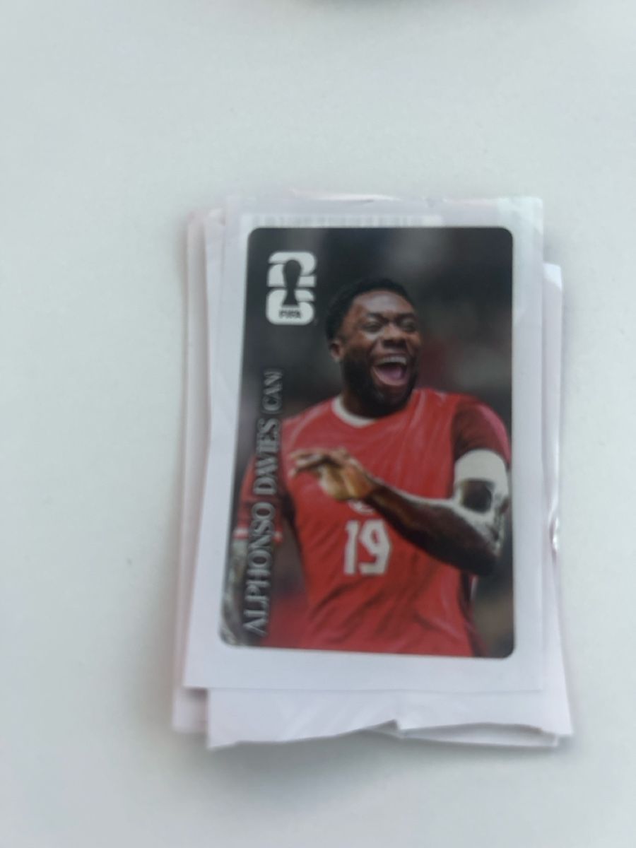 Panini Carte collezionabili: Alphonso Davies Coca Cola panini Bild – Nuovo e nell'imballaggio originale da Binningen venduto da Christine08