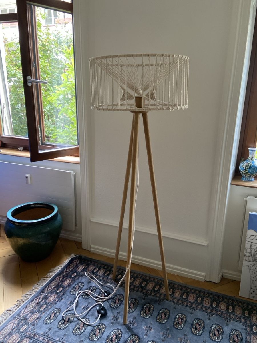 Lampade: Stehlampe – Usato da Basel venduto da Erdbeer_maus