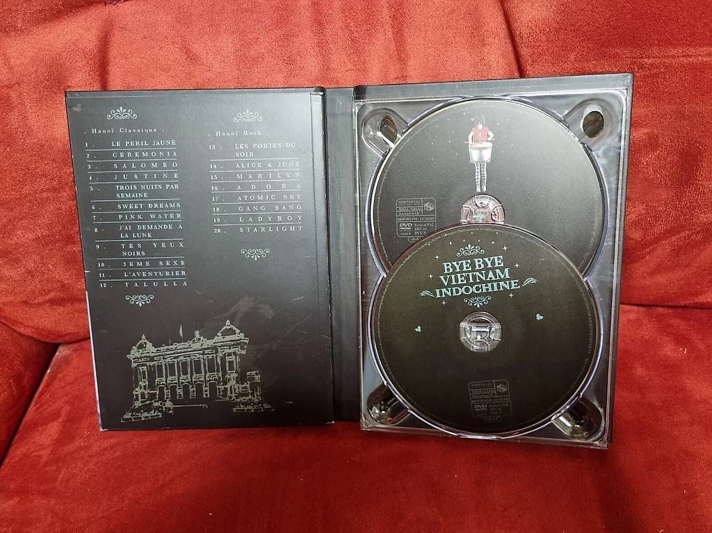 CD: Indochine - 2 CD : Hanoi + Intégrale des clips – Nuovo (secondo la descrizione) da Concise venduto da audrey_f 1