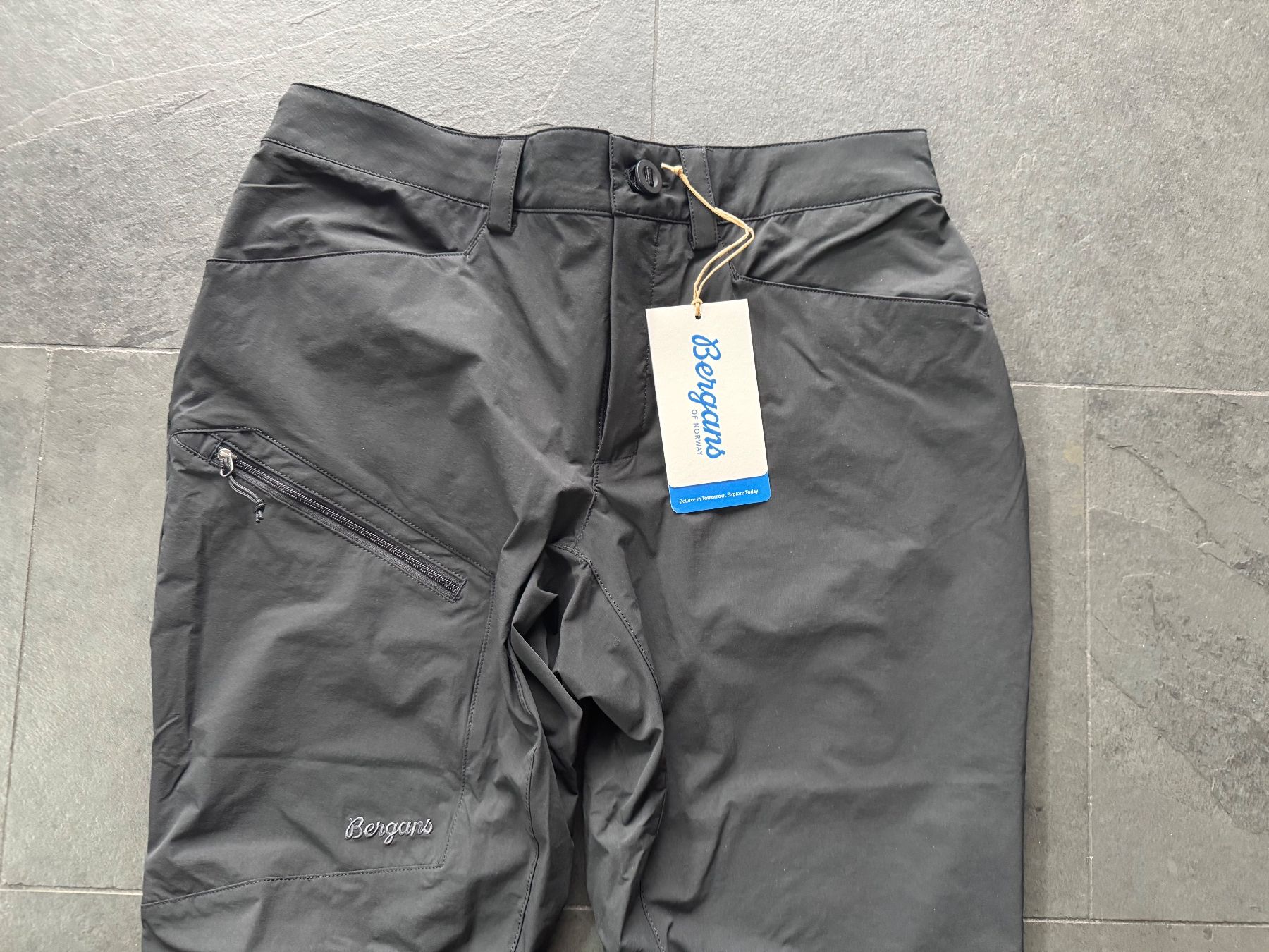 Bergans Pantaloni: Neue Bergans Damen Wanderhose Gr. M – Nuovo (secondo la descrizione) da Mels venduto da anon88 1