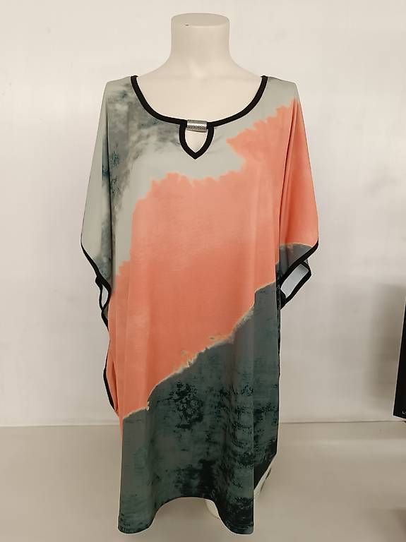 Tuniques: Fledermaus Shirt 48/50 – Neuf (Voir description) à Uetendorf par Nibi170399