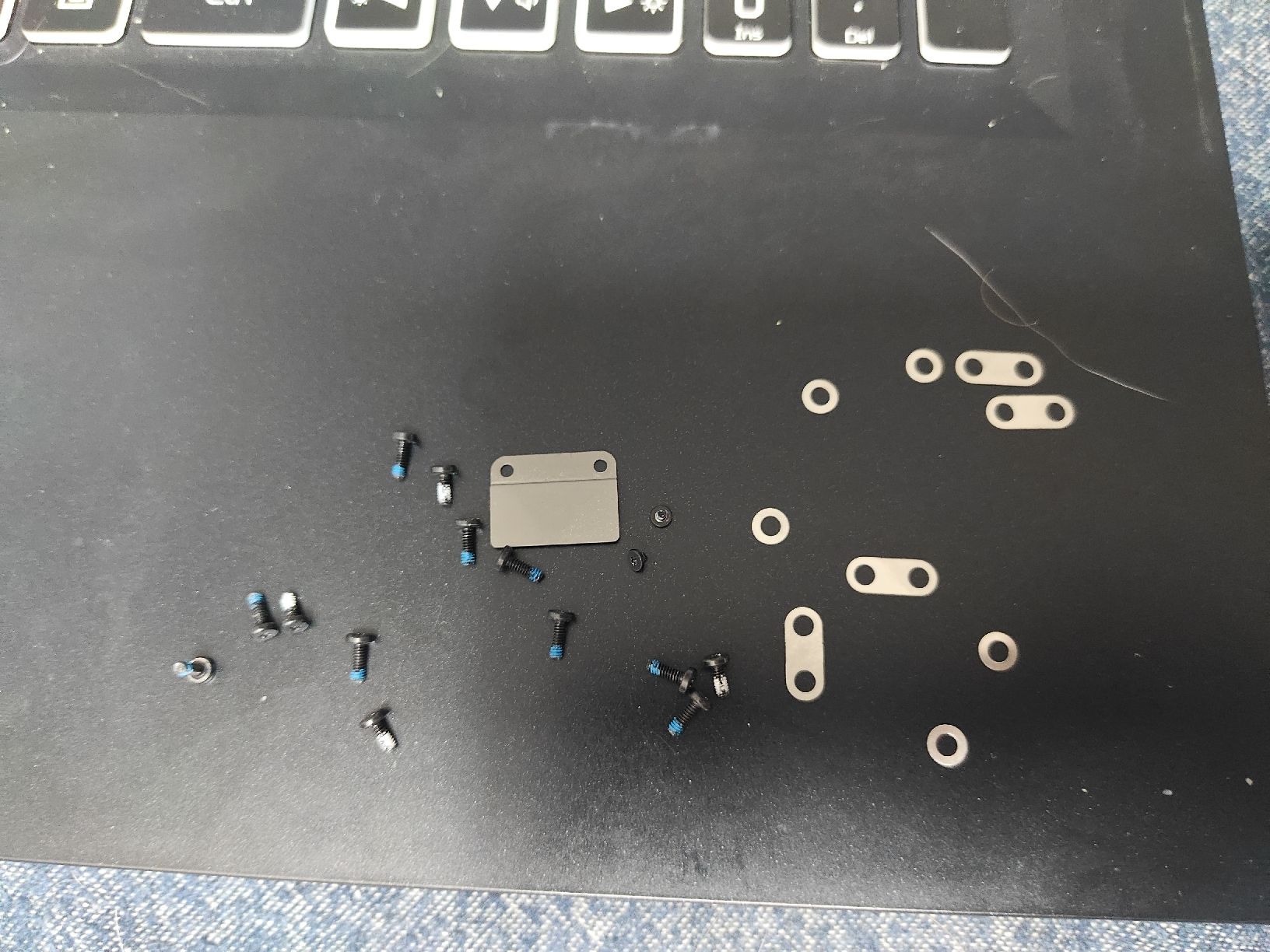 Apple Notebooks: MacBook pro A1707 track pand – Gebraucht aus Ehrikon von noa_vyp5 2