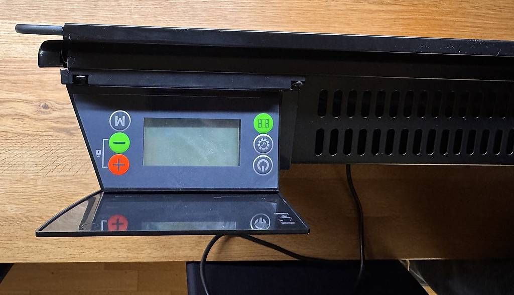 Radiatori: Glaspanel Heizer 1500W mit Digitalanzeige und Programmierung – Usato da Kriens venduto da ChristophS04 1