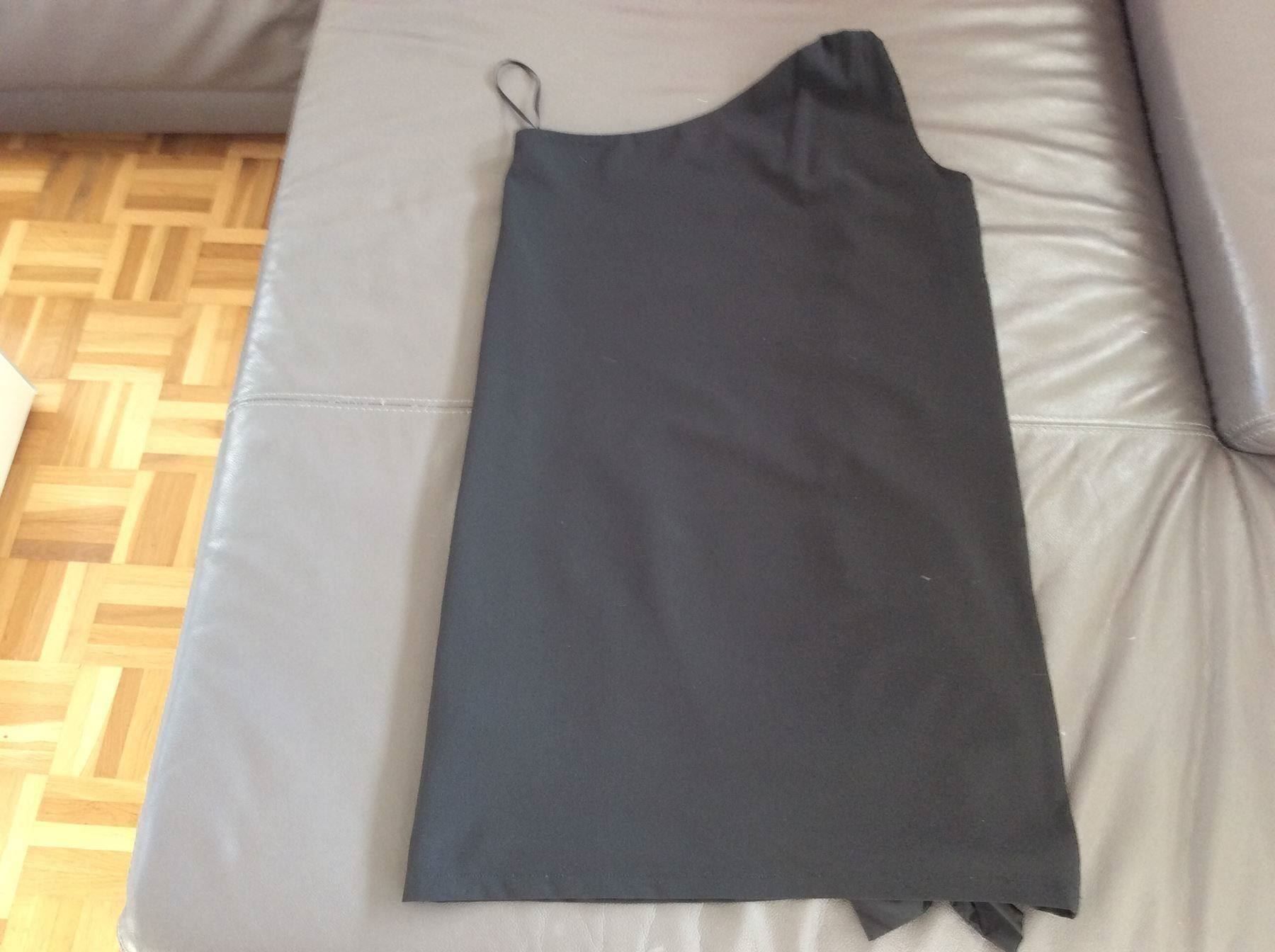 Pinko Kleider & Röcke: edels elegantes Kleid – Gebraucht aus Horw von Benny017 1