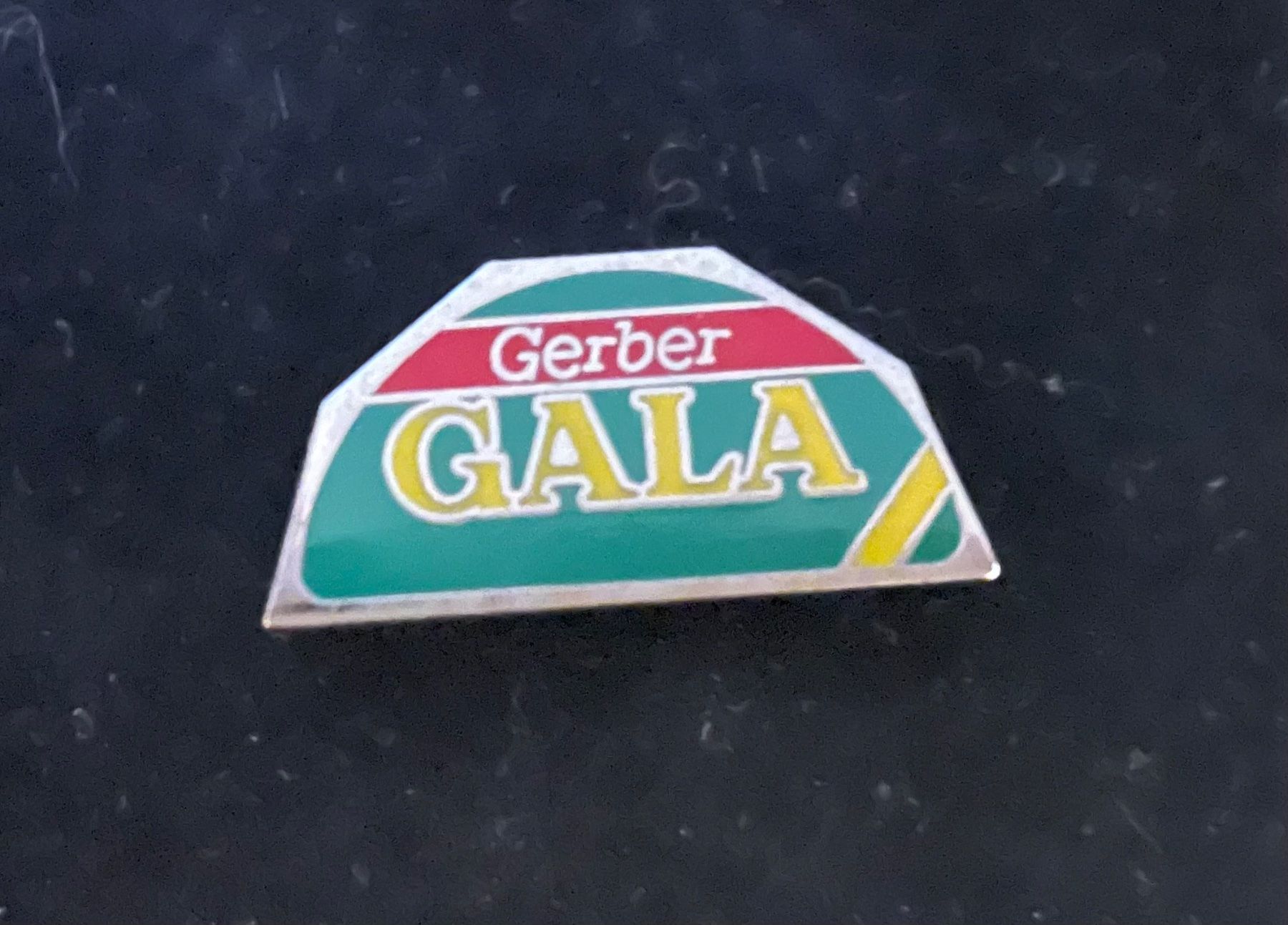 Placchette & Badge: Gerber Gala Pin - 90er – Nuovo e nell'imballaggio originale da Zell ZH venduto da johsu79