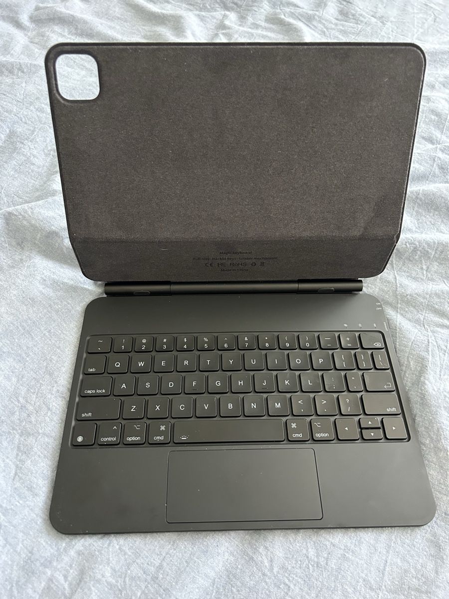 Tastaturen: Ipad Tastatur – Gebraucht aus Eglisau von Sophielepriv