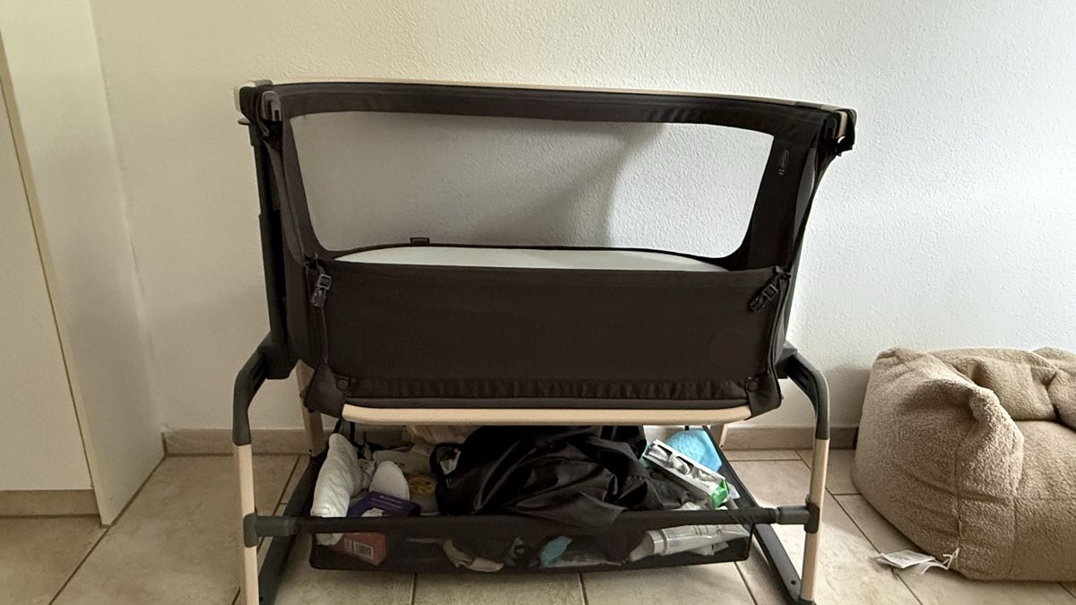 Maxi-Cosi Betten: Maxi-Cosi Iora Bedside Bassinet-Excellent Condition!Graphite – Gebraucht aus Brütten von hib_w8g7 1