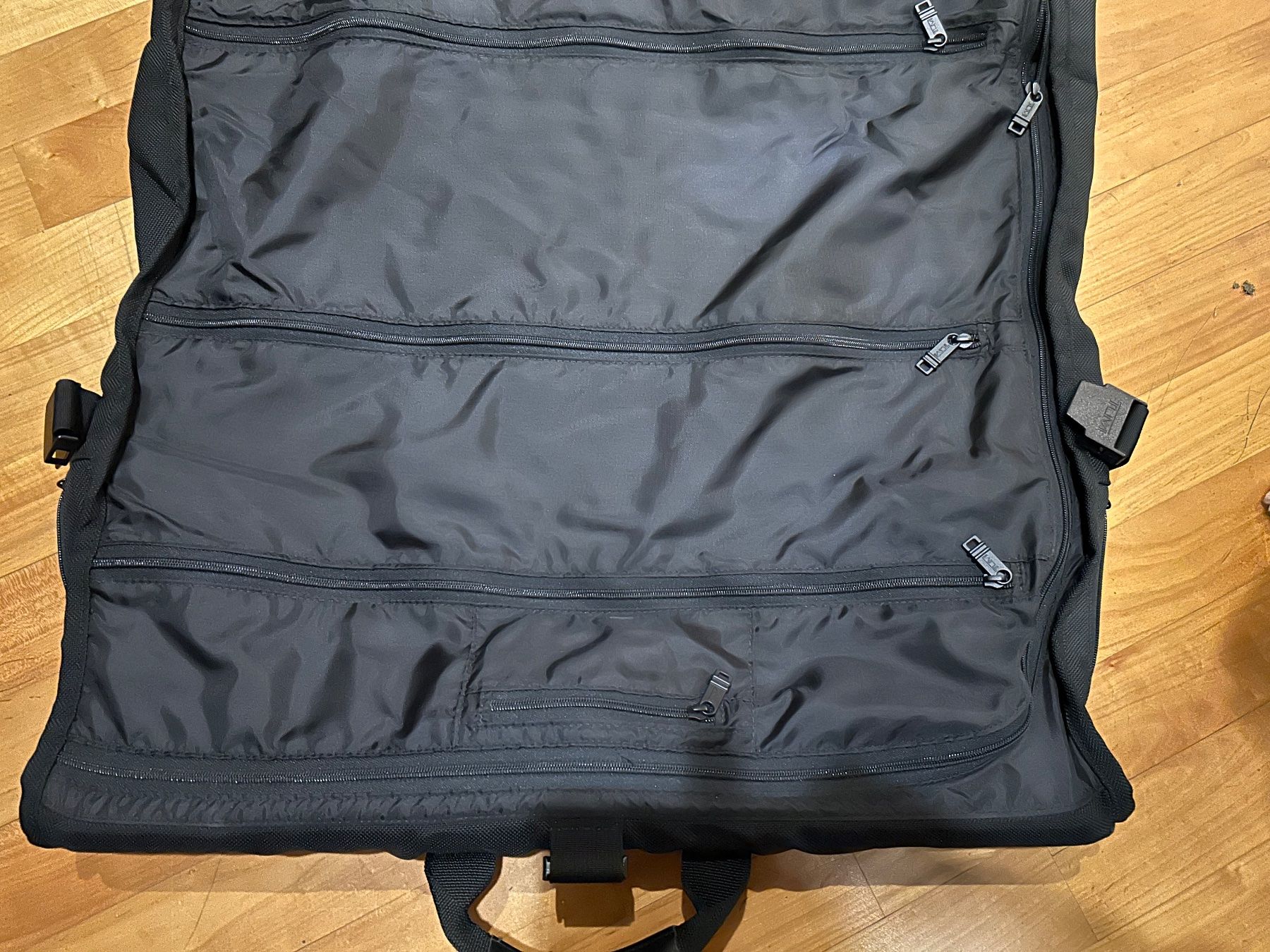 Tumi Valigie: Reisekleidersack/koffer – Usato da Zumikon venduto da Uranus88 5
