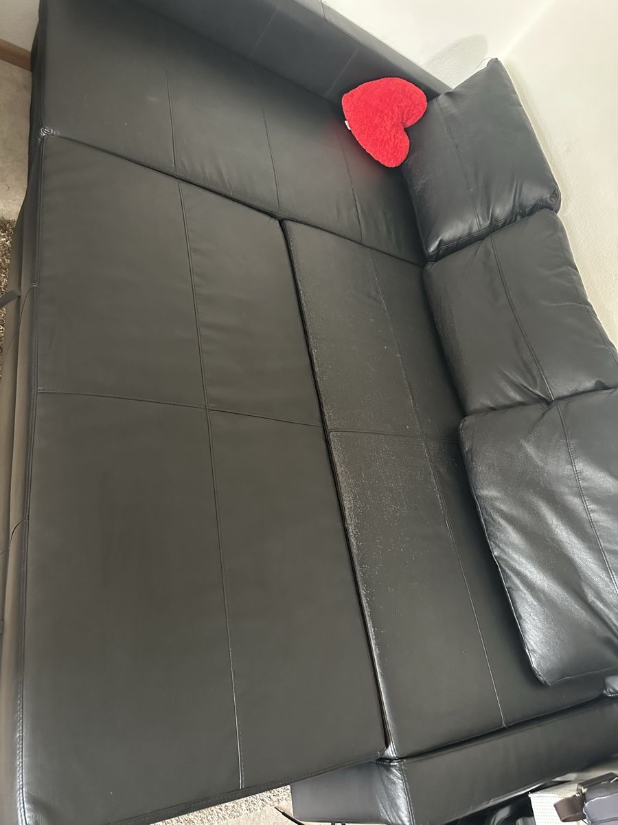 Ikea Sofas: Ecksofa schwarz Kunstleder mit Bettfunktion Stauraum – Gebraucht aus Pratteln von milisandra 6