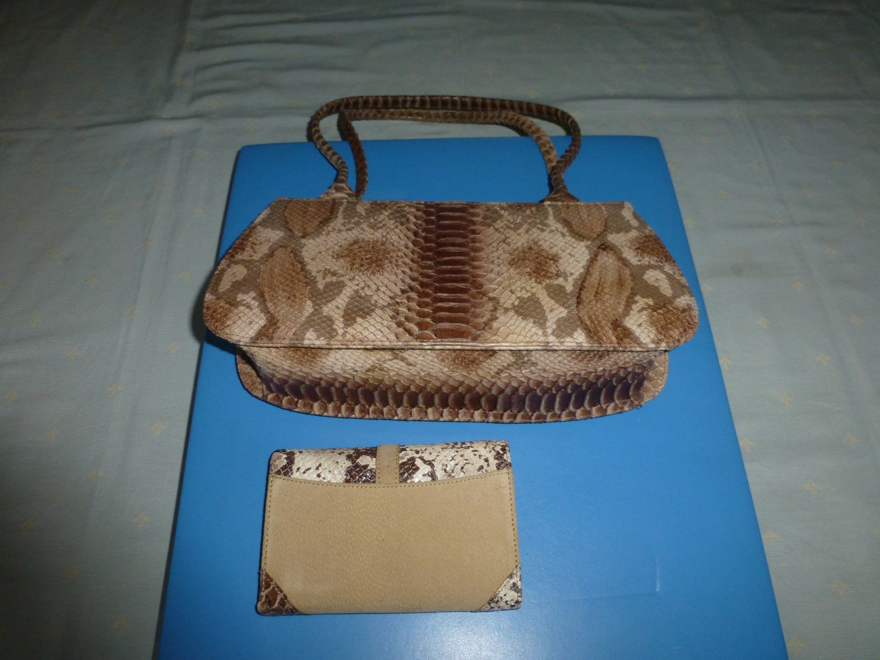 Kaiser Borse da donna: Handtasche von P. Kaiser echtes Leder – Usato da Würenlingen venduto da drago56 2