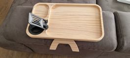 Sofa-Tablett aus Holz mit Handyhalterung, neuwertig!