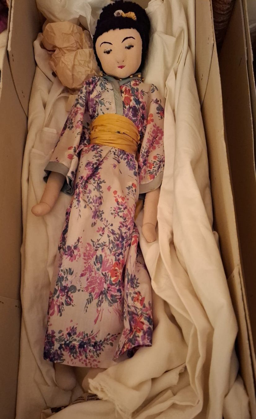 Bambole: Japanische Stffpuppe aus Sammlung – Nuovo e nell'imballaggio originale da Wettingen venduto da huitzilopostli