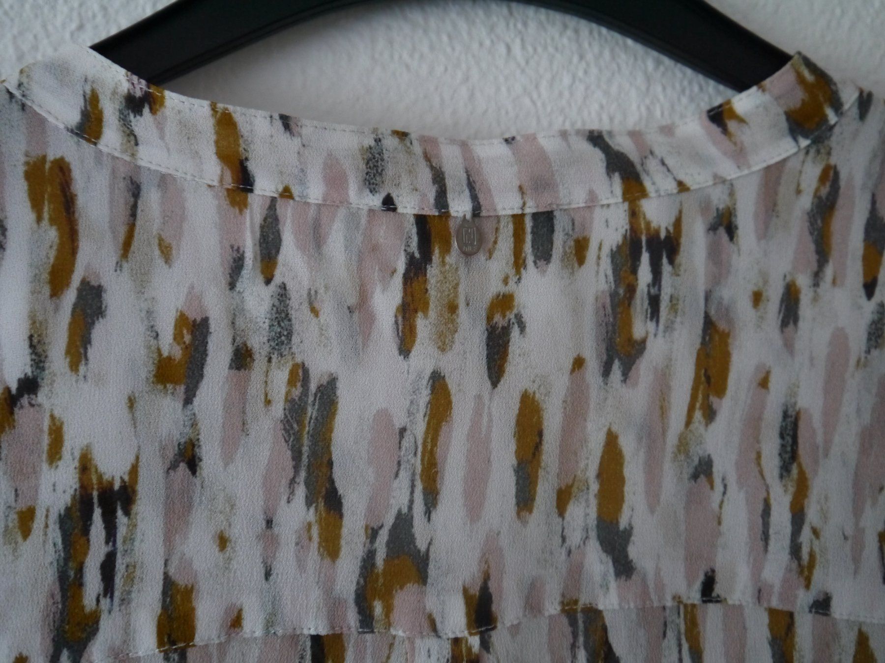 Nile Camicette: NILE Bluse aus 100% Viskose Gr:S – Usato da Hagendorn venduto da Blaf 2