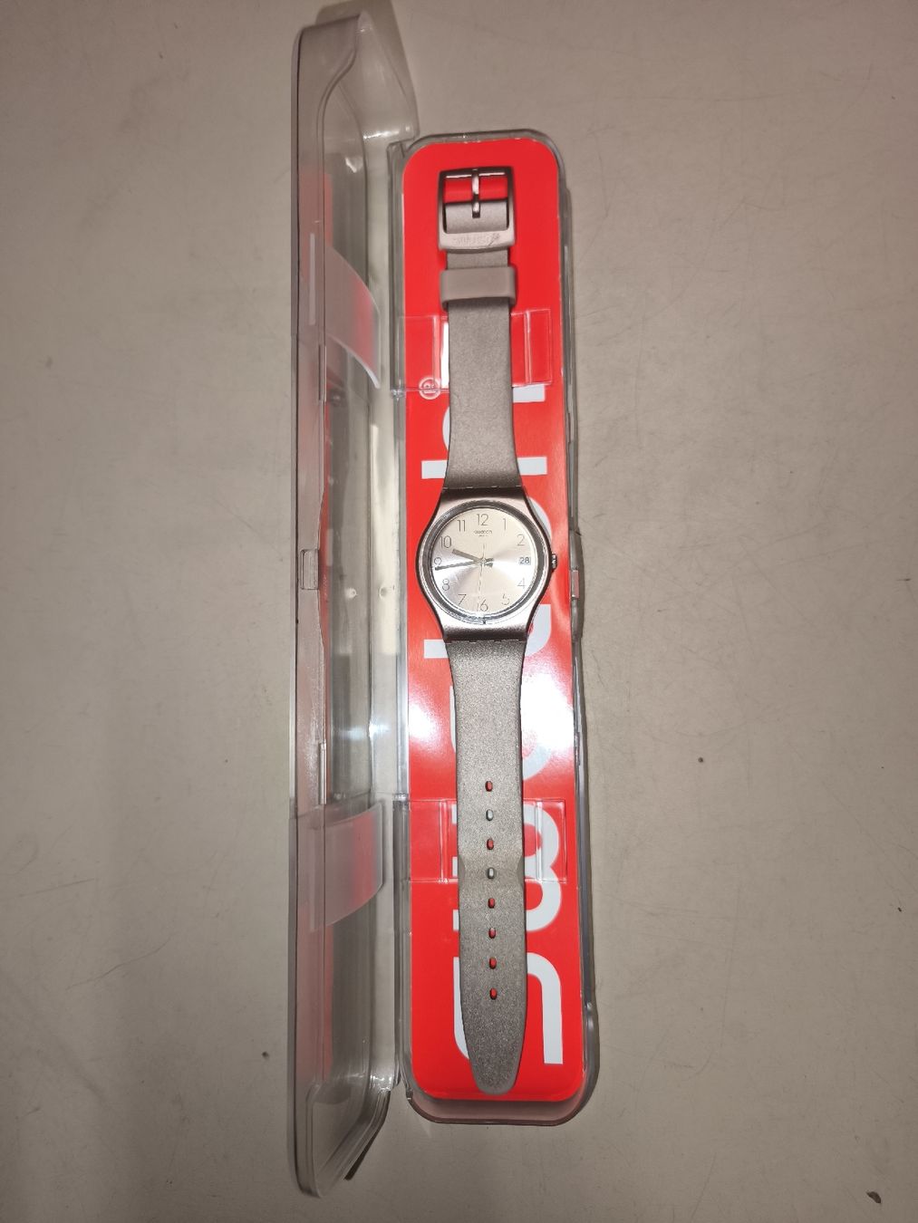 Swatch Orologi: Armbanduhr Swatch silberfarben – Usato da Altbüron venduto da Theo_Dotus